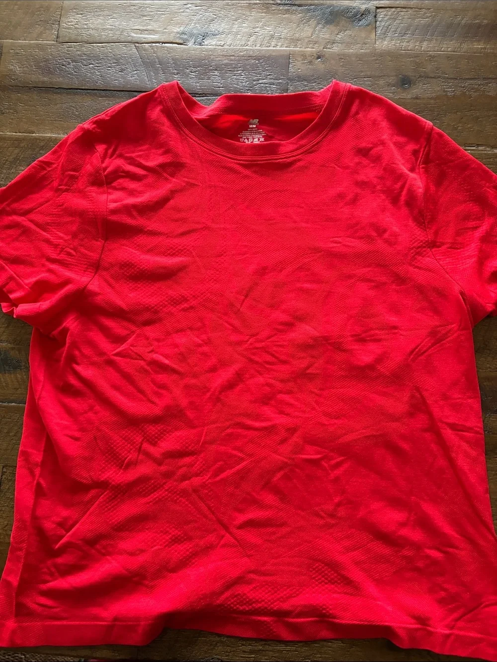 New Balance Women's Short Sleeve Crew Tee in Bright Red new without tags